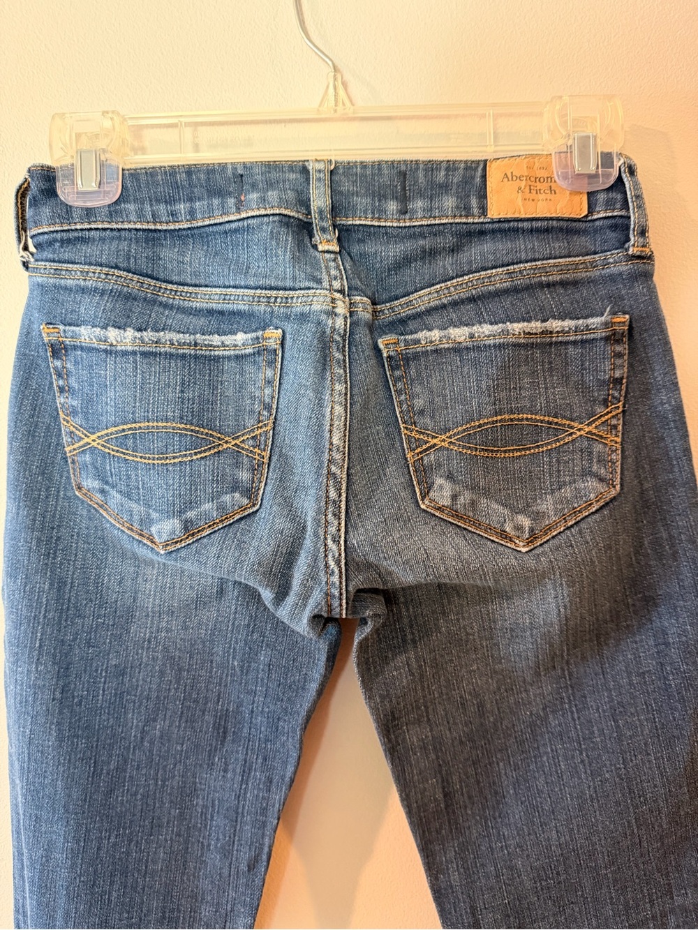 Abercrombie & Fitch Women's Medium Blue Skinny Jeans